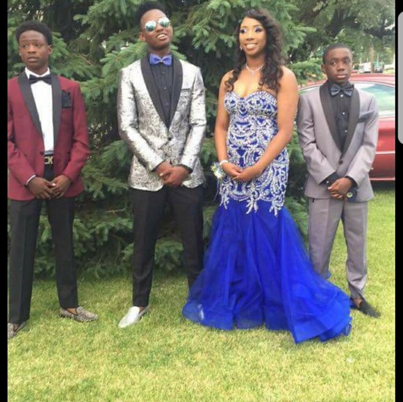 Prom dress - Picture 3 of 7